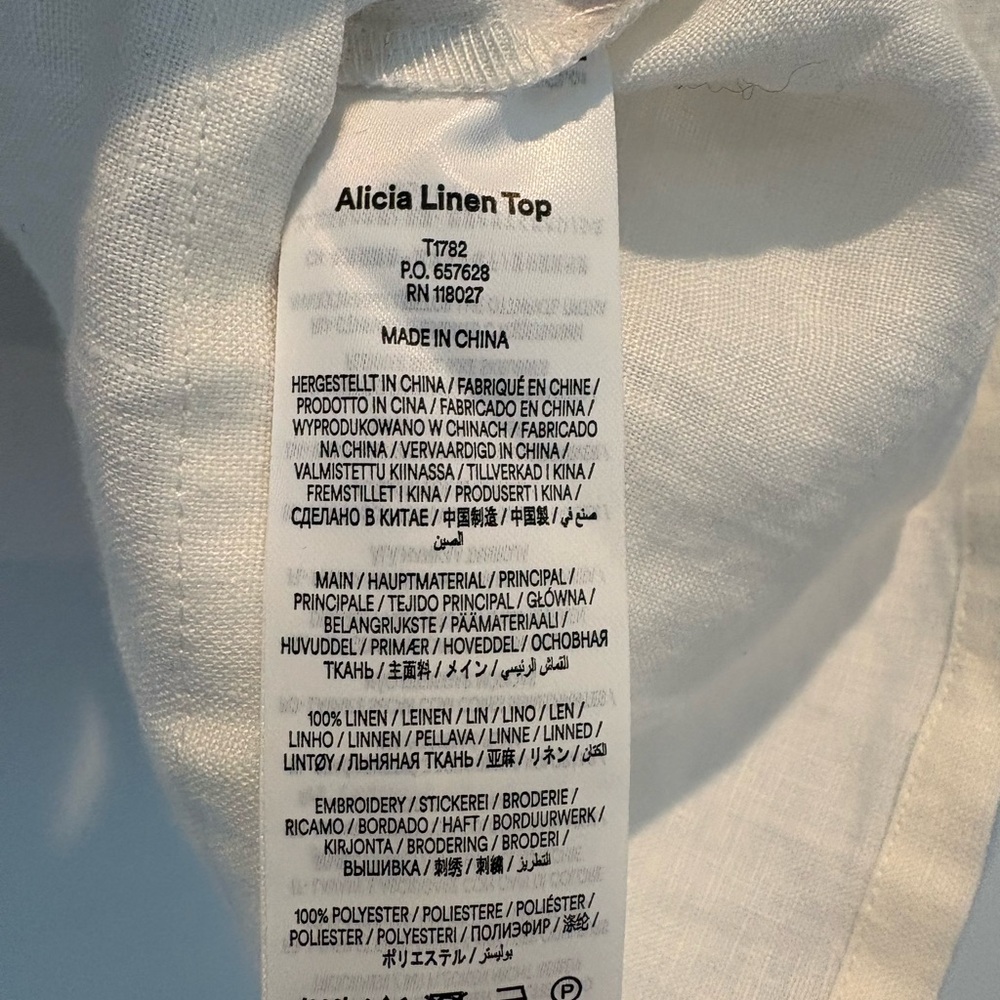 Boden top NWT Alicia linen top
White Embroidered Floral top US 8 current - Picture 6 of 15